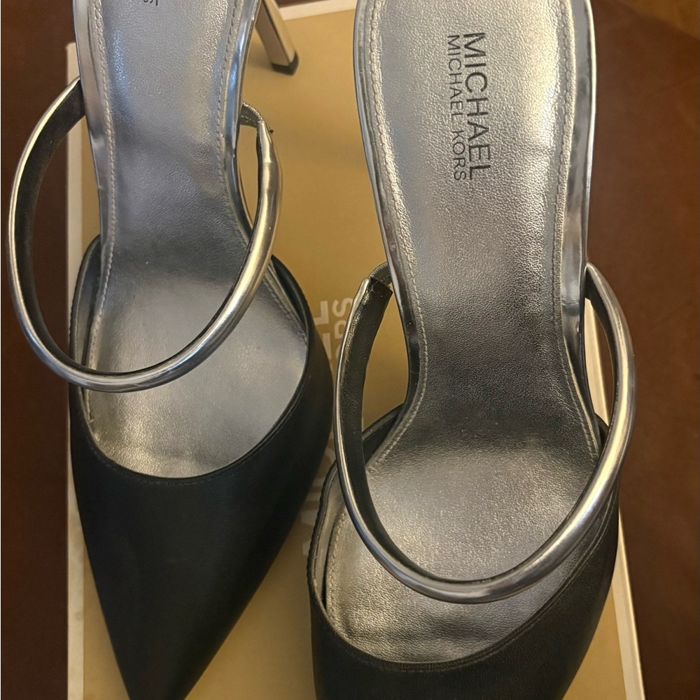 Michael Kors Black and Silver Pointed Heels